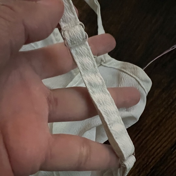 Feathers Shorts jumpsuit romper Size Small - Picture 10 of 12